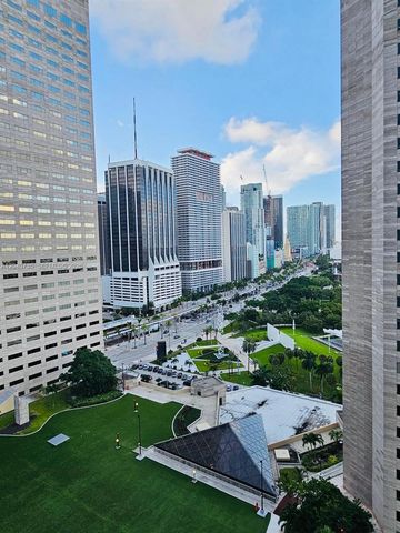 335 S Biscayne Blvd 2202, Miami, FL 33131