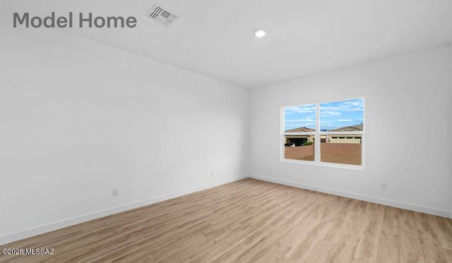 848 N Tombaugh Lane, Green Valley, AZ 85614