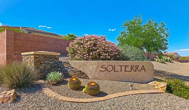 848 N Tombaugh Lane, Green Valley, AZ 85614