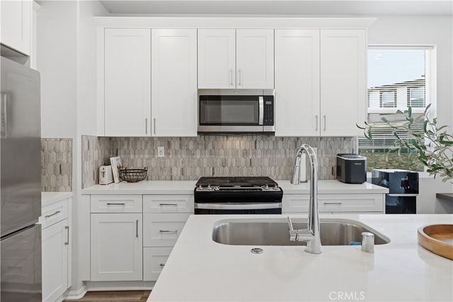 1329 Nimbus, Pomona, CA 91768