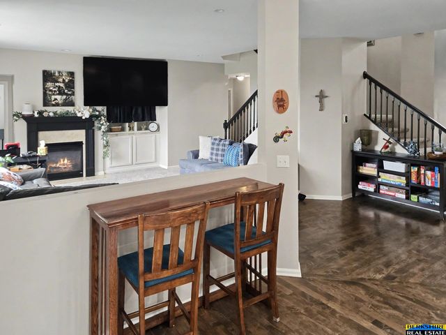 2340 Sand Hills Drive, Papillion, NE 68046
