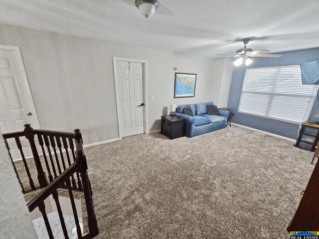2340 Sand Hills Drive, Papillion, NE 68046