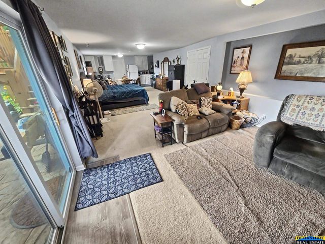 2340 Sand Hills Drive, Papillion, NE 68046