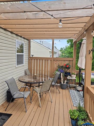 2340 Sand Hills Drive, Papillion, NE 68046