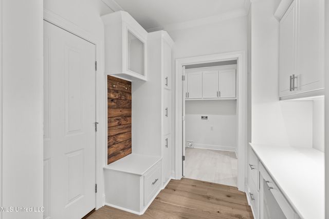 213 Lake Crest Drive, Madison, MS 39110