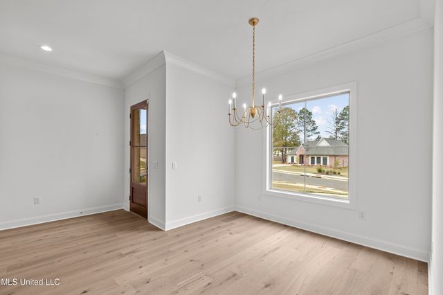 213 Lake Crest Drive, Madison, MS 39110