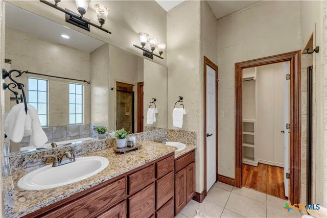120 Zurita Trail, Marble Falls, TX 78654