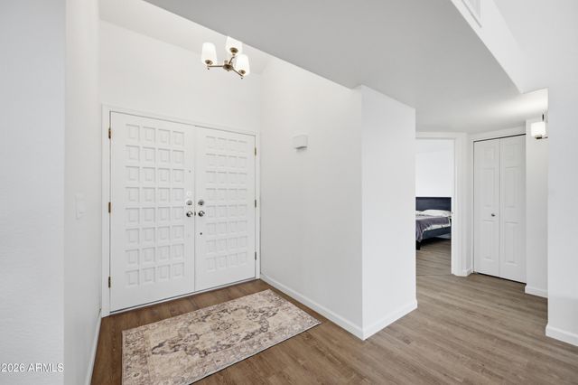 6315 E KELTON Lane, Scottsdale, AZ 85254