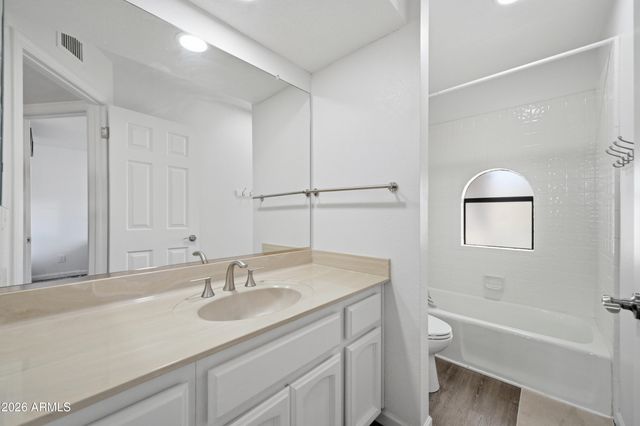 6315 E KELTON Lane, Scottsdale, AZ 85254