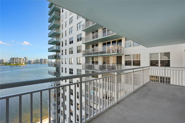 301 174th Street 901, Sunny Isles Beach, FL 33160