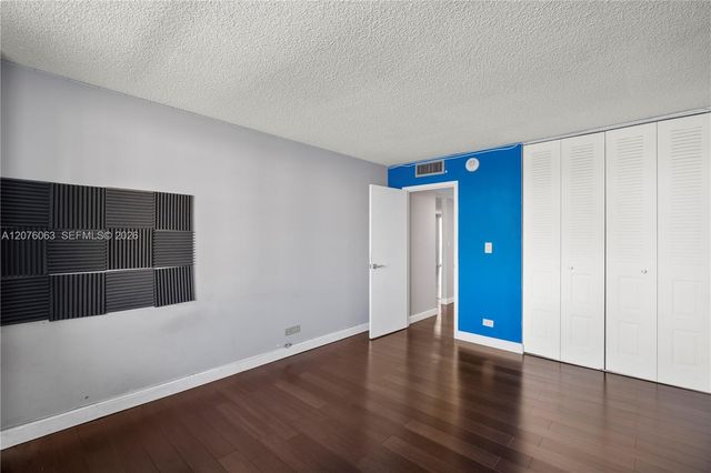 301 174th Street 901, Sunny Isles Beach, FL 33160