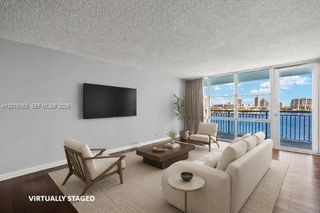 301 174th Street 901, Sunny Isles Beach, FL 33160