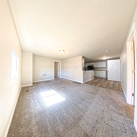 212 N Main Street, Madrid, IA 50156