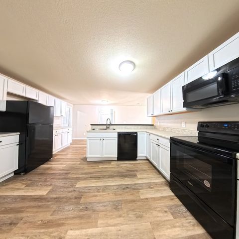 212 N Main Street, Madrid, IA 50156