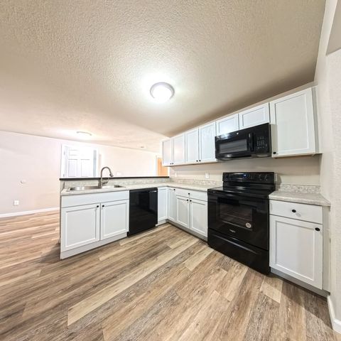 212 N Main Street, Madrid, IA 50156