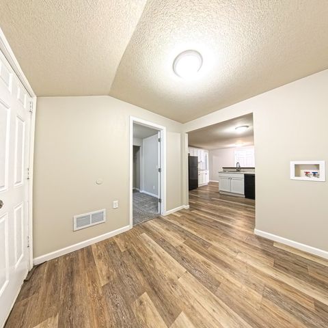 212 N Main Street, Madrid, IA 50156