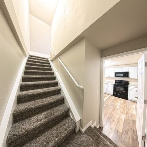 212 N Main Street, Madrid, IA 50156