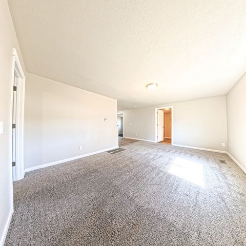 212 N Main Street, Madrid, IA 50156