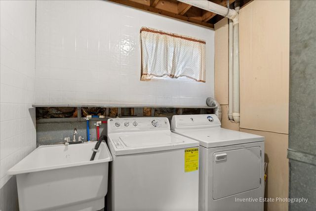 1321 172nd Street, East Hazel Crest, IL 60429