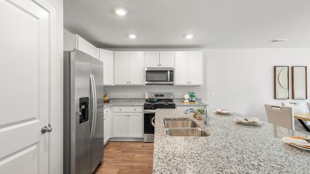 924 Long Bluff Road, Summerville, SC 29486