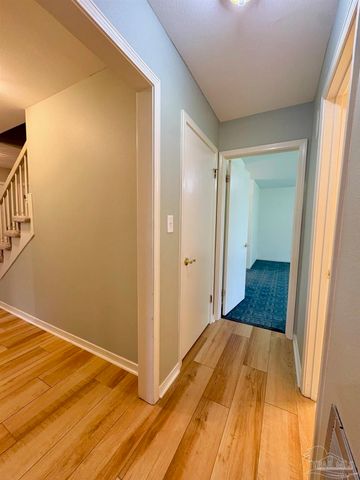 5931 Admiral Doyle Rd, Pensacola, FL 32506