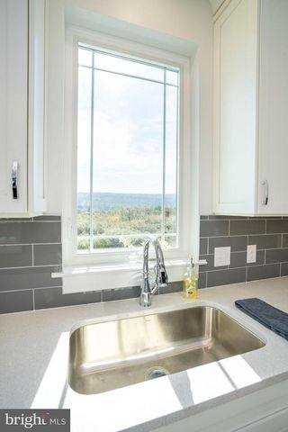 178 APPLE VIEW DR, State College, PA 16801