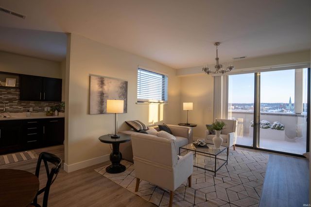 116 W Mishawaka Ave Apt 401, Mishawaka, IN 46545