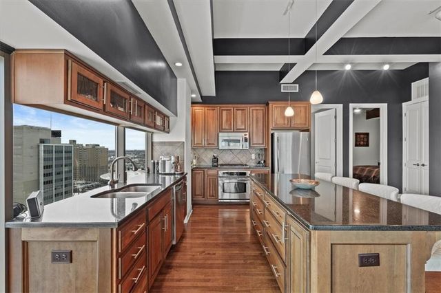 1101 Walnut Street 1901, Kansas City, MO 64106