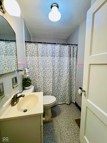 163 N 13th Avenue, Beech Grove, IN 46107