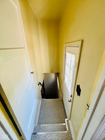 163 N 13th Avenue, Beech Grove, IN 46107