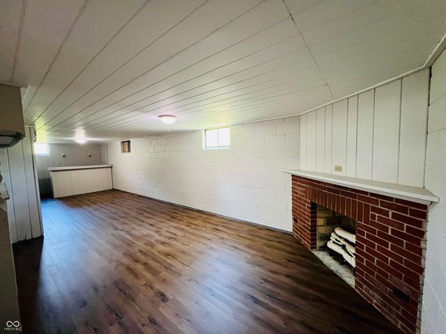 163 N 13th Avenue, Beech Grove, IN 46107