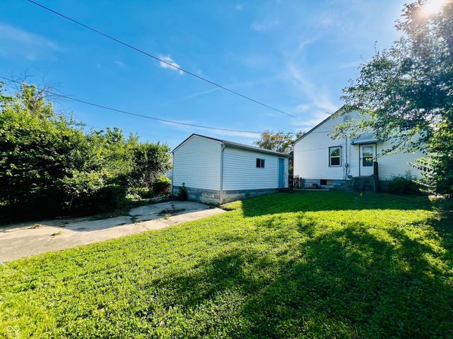 163 N 13th Avenue, Beech Grove, IN 46107