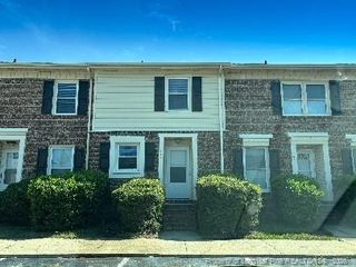 422 Kirkcaldy Court, Fayetteville, NC 28314