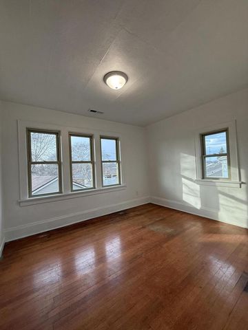 7842 Pershing BOULEVARD, Kenosha, WI 53142