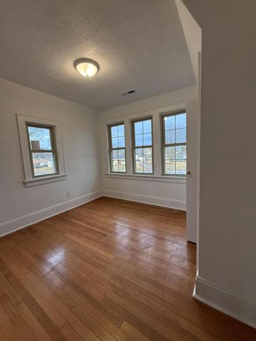 7842 Pershing BOULEVARD, Kenosha, WI 53142