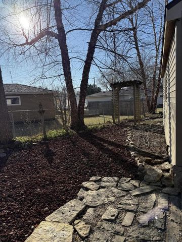 7842 Pershing BOULEVARD, Kenosha, WI 53142