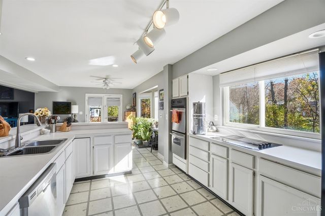 1787 Gloucester Drive, Fairfield, OH 45014