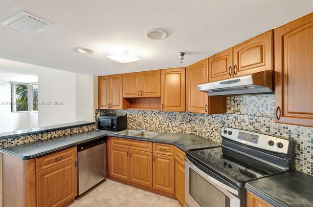 2400 SW 3rd Ave 506, Miami, FL 33129