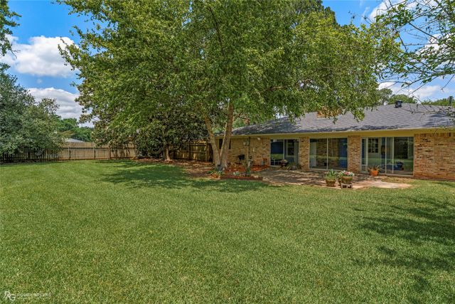 1810 Pluto Drive, Bossier City, LA 71112