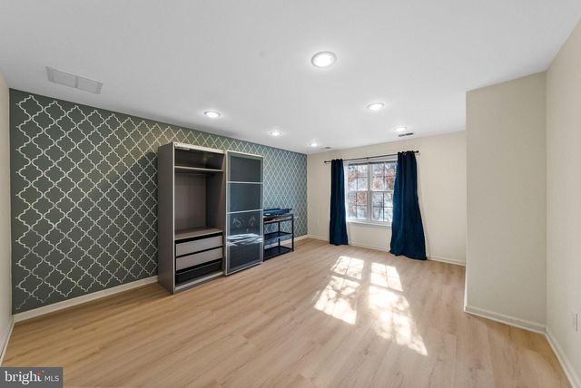 72 RIVER BIRCH CIR, Princeton, NJ 08540