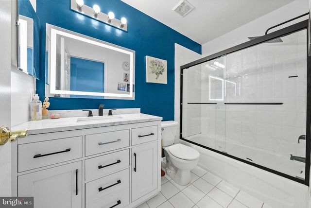 72 RIVER BIRCH CIR, Princeton, NJ 08540