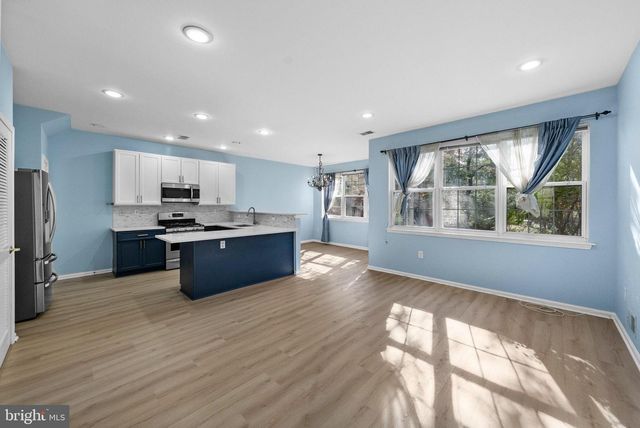 72 RIVER BIRCH CIR, Princeton, NJ 08540