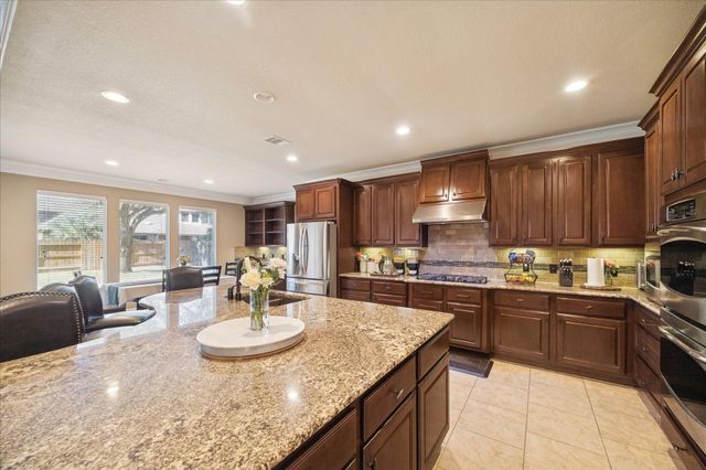 410 Mcallister Avenue, Sugar Land, TX 77479