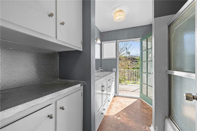 16751 Rayen, Northridge, CA 91343