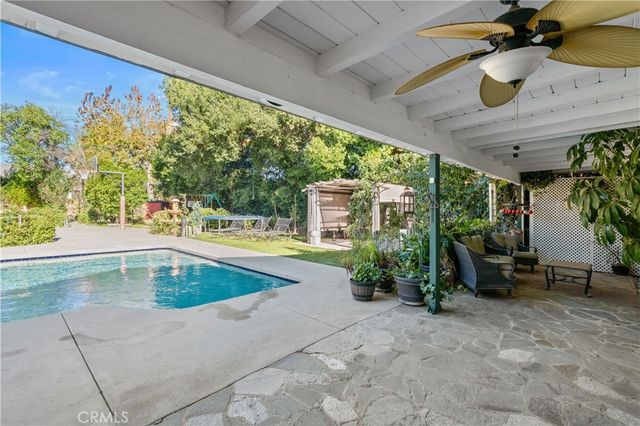 16751 Rayen, Northridge, CA 91343