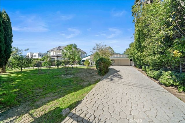 16751 Rayen, Northridge, CA 91343