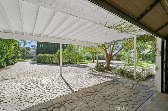 16751 Rayen, Northridge, CA 91343