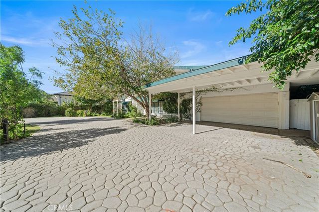 16751 Rayen, Northridge, CA 91343