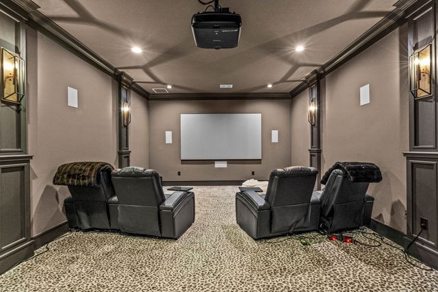 212 Hilltop Drive, Gainesville, TX 76240