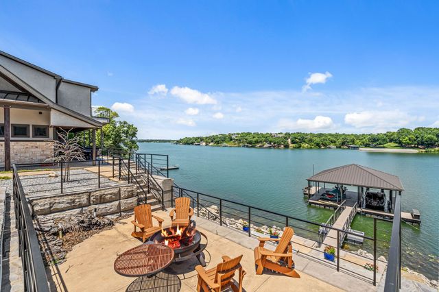 212 Hilltop Drive, Gainesville, TX 76240